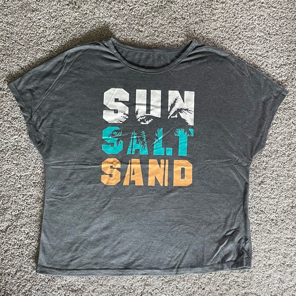 Emery Rose Shein Graphic Gray T-Shirt Size Large “Sun Salt Sand” Cap Sleeves - Picture 8 of 8